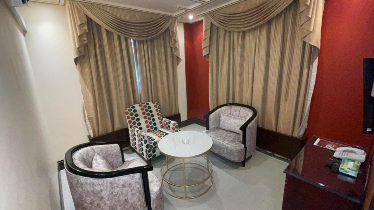 Al Mansour Grand Hotel Hafar Al-Batin Exterior photo